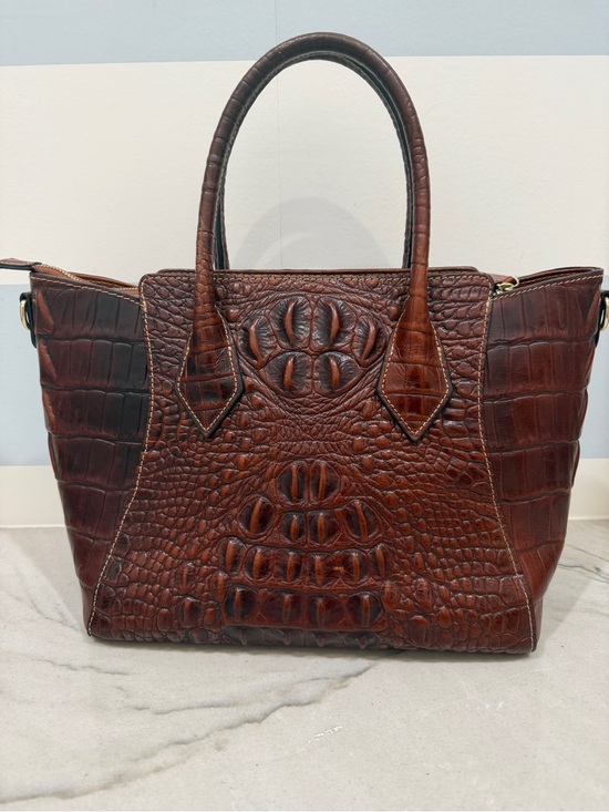 Pijushi Handbags - Pijushi Brown Croc-Embossed Leather Tote Bag